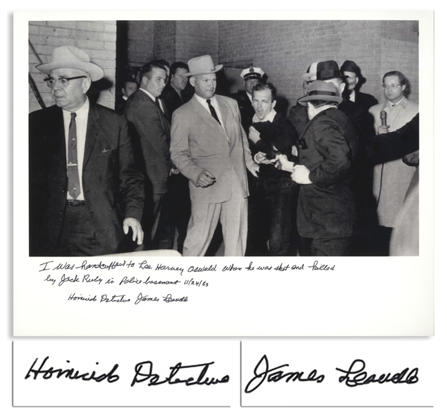 James Leavelle Signed 14'' x 11'' Photo of Jack Ruby Shooting Lee Harvey Oswald, as Leavelle Was Handcuffed to Oswald -- With a Handwritten Statement by Leavelle Concerning the Event